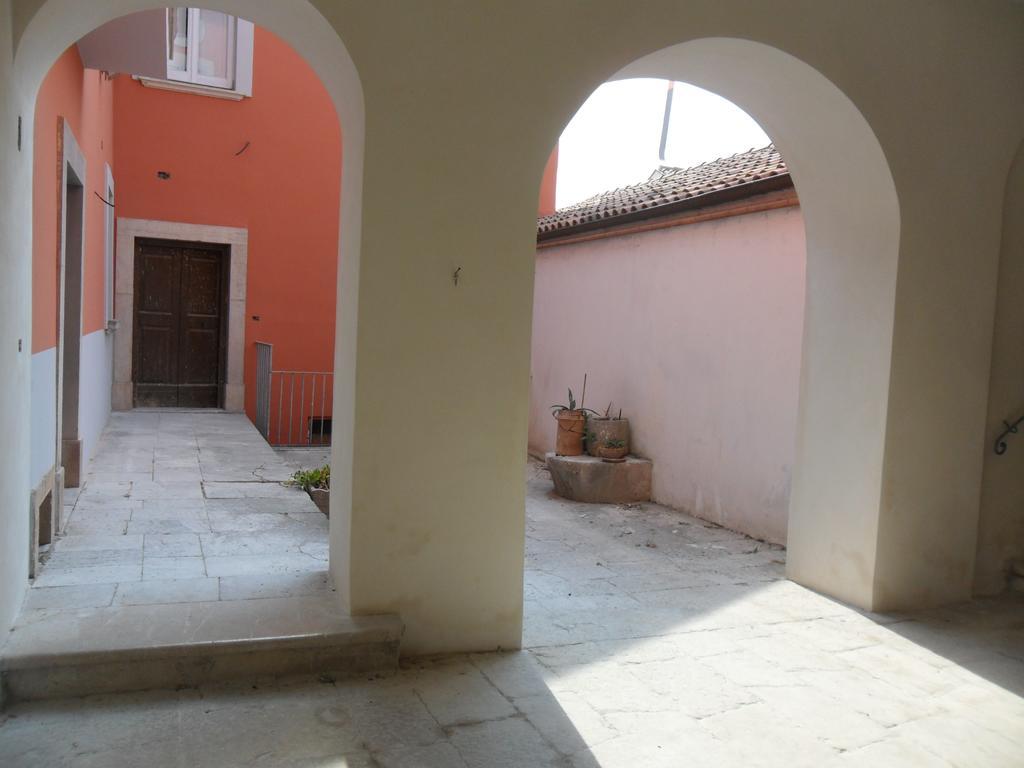 Отель Palazzo Gentilizio De Maffutiis Auletta Экстерьер фото